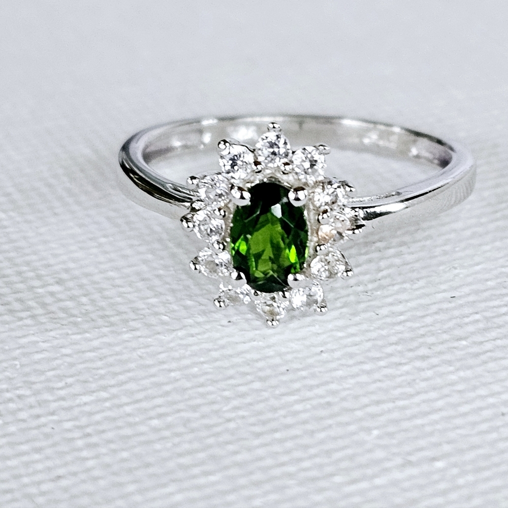 Elegant Genuine Chrome Diopside & White Zircon Ring Platinum over 925! Sz 6!